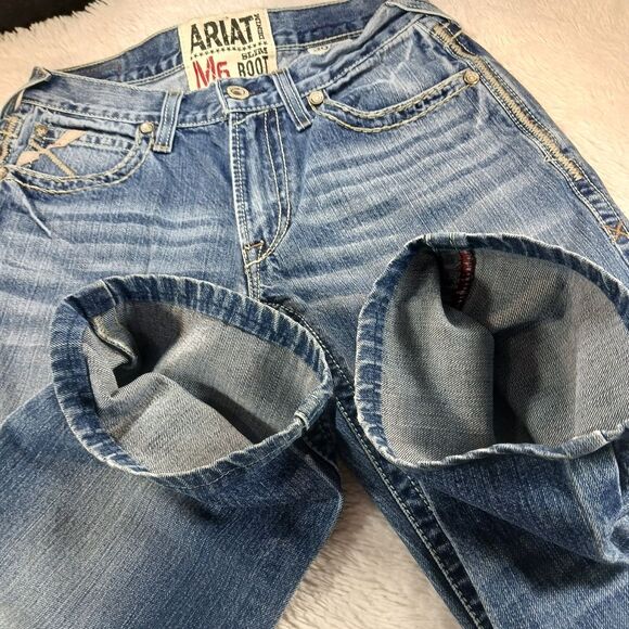 Ariat M6 Slim Boot Womans Distressed Denim Jeans 100%Cotton 30x28 Measurements. - Picture 14 of 16